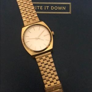 Nixon rose gold watch
